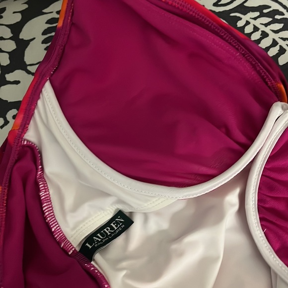 Ladies Beach Club Twist OnePiece, Multi Color, Slimming Swimsuit by RALPH LAUREN - Picture 9 of 16